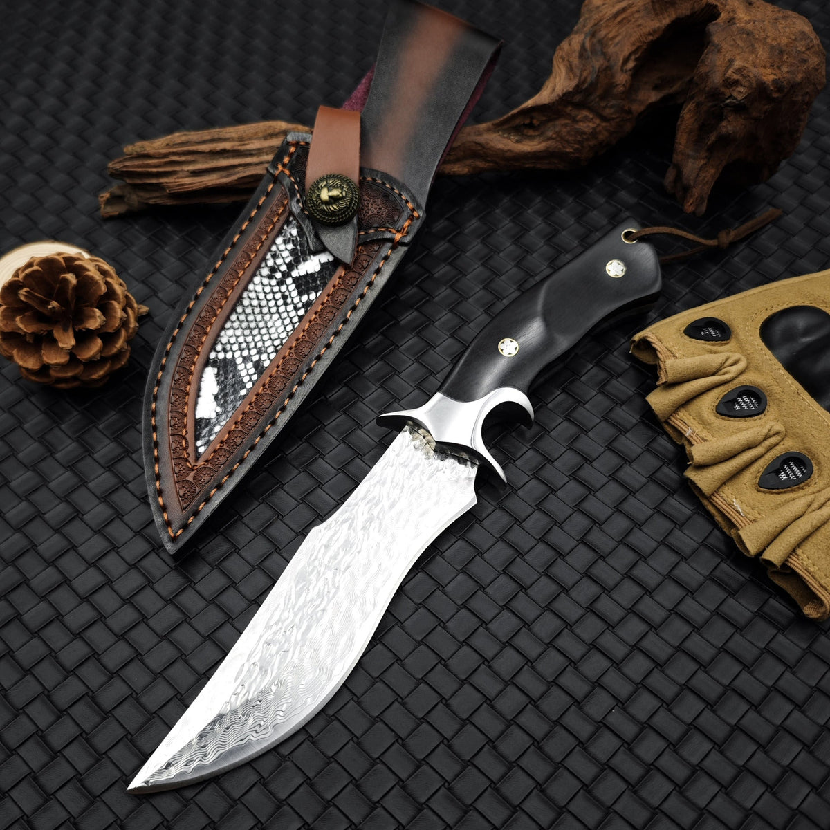 Damascus Fixed Blade Knife – Obsidian Fang Hunting with 105-Layer VG10 & Ebony Handle variant image